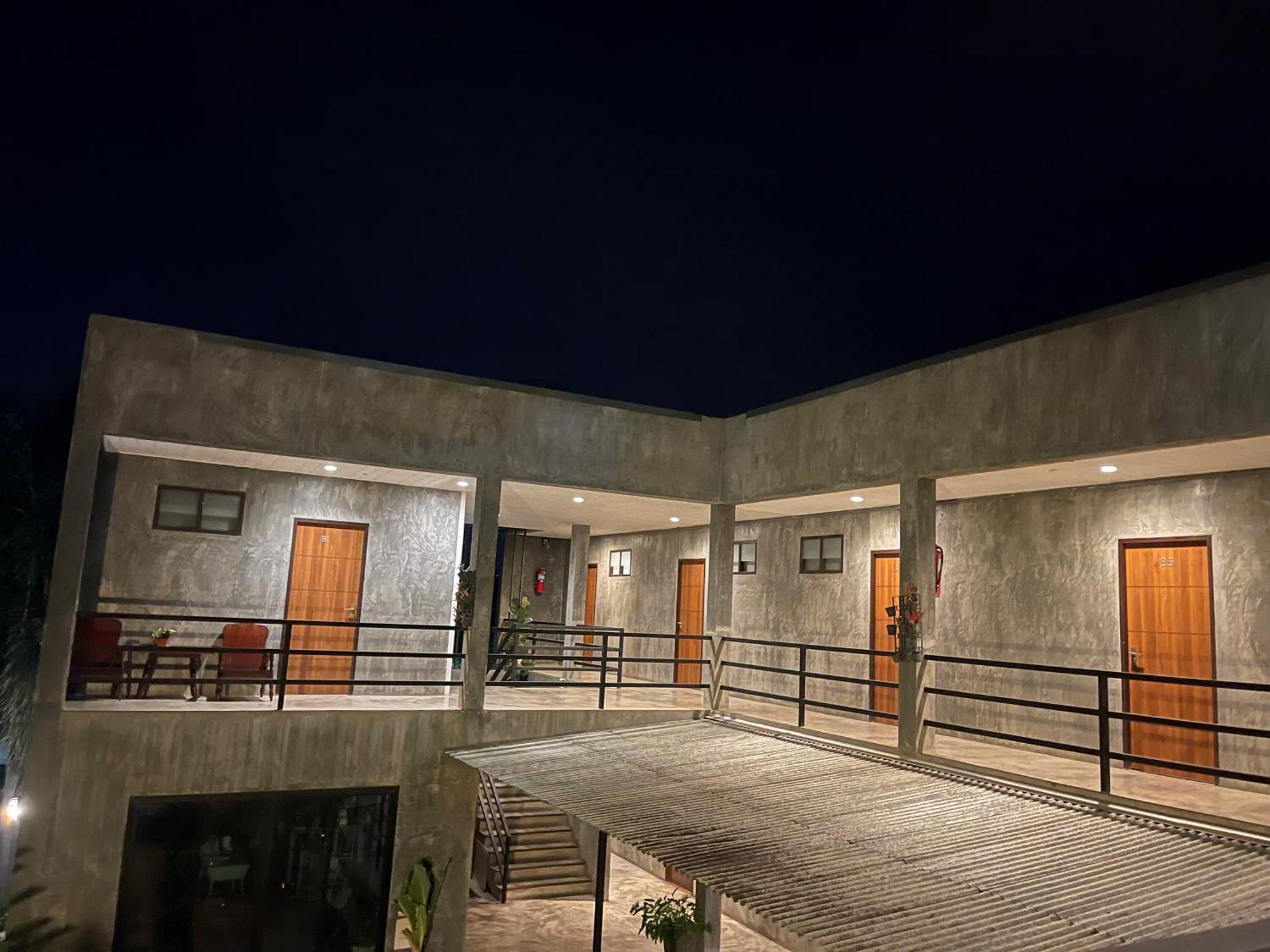 Come Moon Loft Hotel 프레 외부 사진